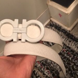 its a Ferragamo belt so im looking for 200/250